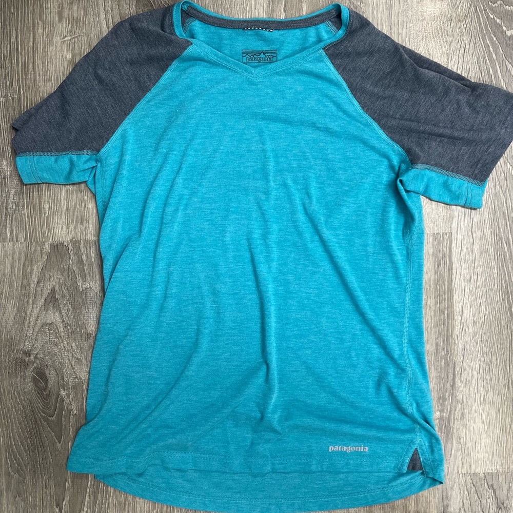 Adorable Patagonia Short Sleeve Shirt, like new, only worn once!